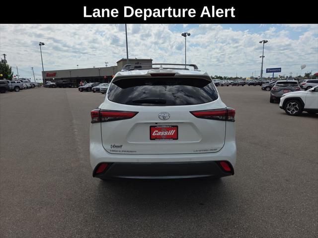 used 2021 Toyota Highlander car, priced at $36,377