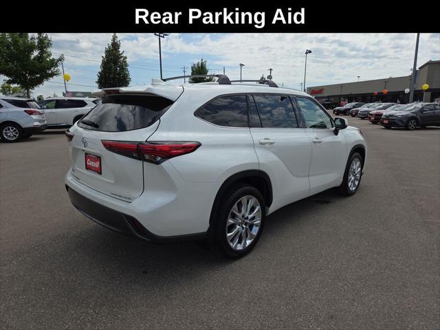 used 2021 Toyota Highlander car, priced at $36,377