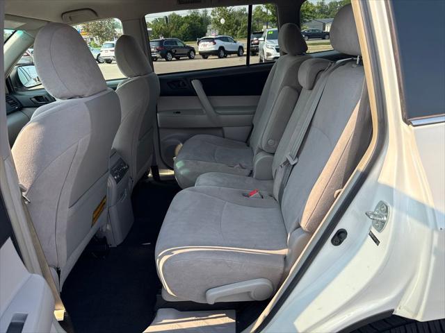 used 2012 Toyota Highlander car, priced at $15,537