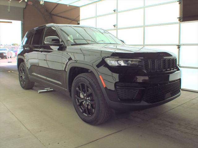 used 2024 Jeep Grand Cherokee car, priced at $37,991