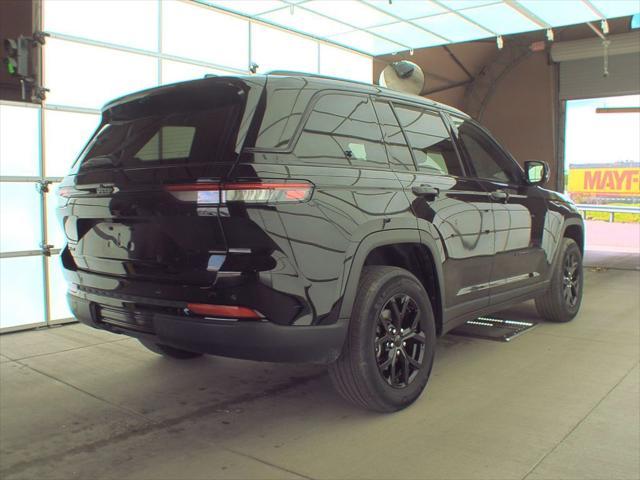 used 2024 Jeep Grand Cherokee car, priced at $37,991