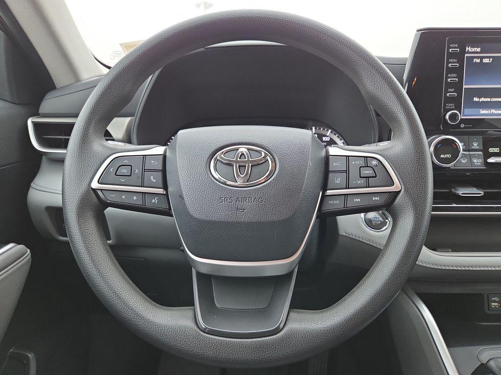 used 2022 Toyota Highlander car, priced at $29,870