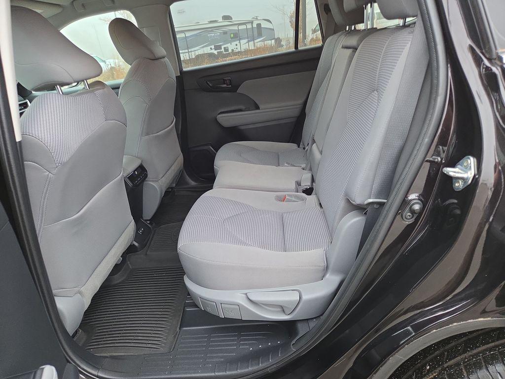 used 2022 Toyota Highlander car, priced at $29,870