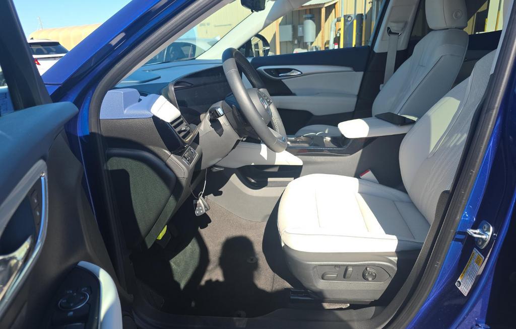 used 2025 Buick Envision car