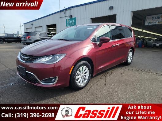 used 2018 Chrysler Pacifica car, priced at $14,997