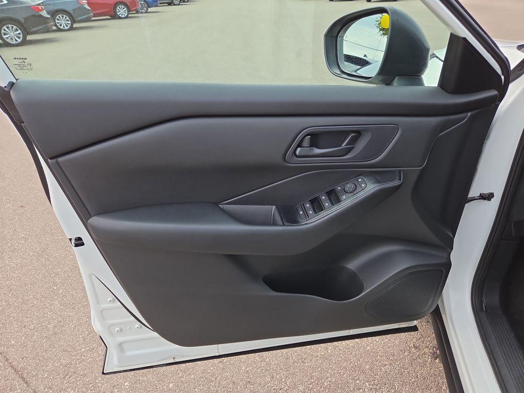 used 2024 Nissan Rogue car, priced at $22,167