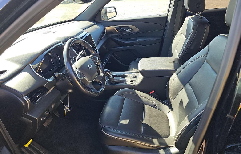 used 2022 Chevrolet Traverse car, priced at $38,337