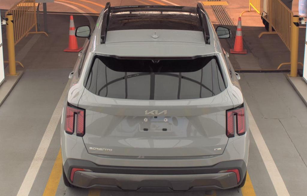 used 2024 Kia Sorento car, priced at $36,551