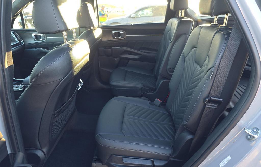 used 2024 Kia Sorento car, priced at $36,551