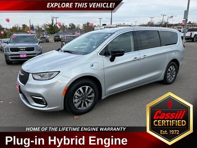 used 2024 Chrysler Pacifica Hybrid car, priced at $37,958