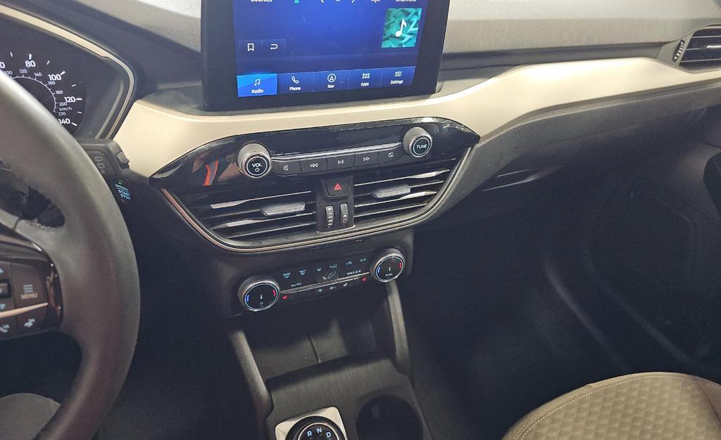 used 2022 Ford Escape car, priced at $25,367
