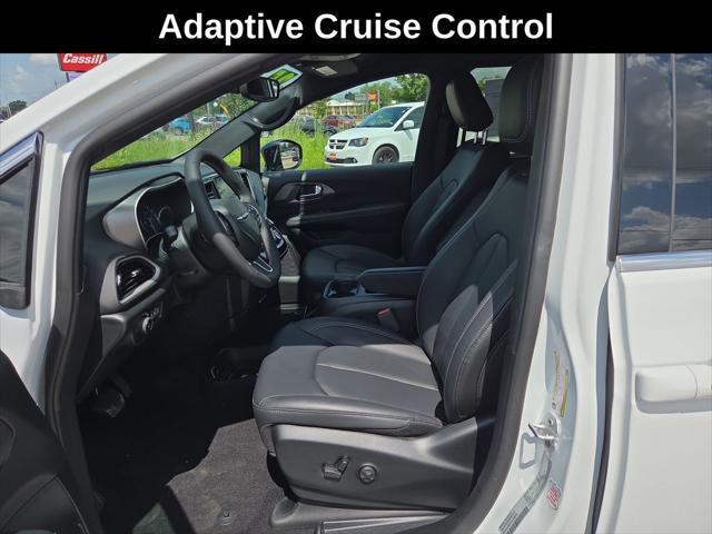 used 2025 Chrysler Pacifica car, priced at $35,817
