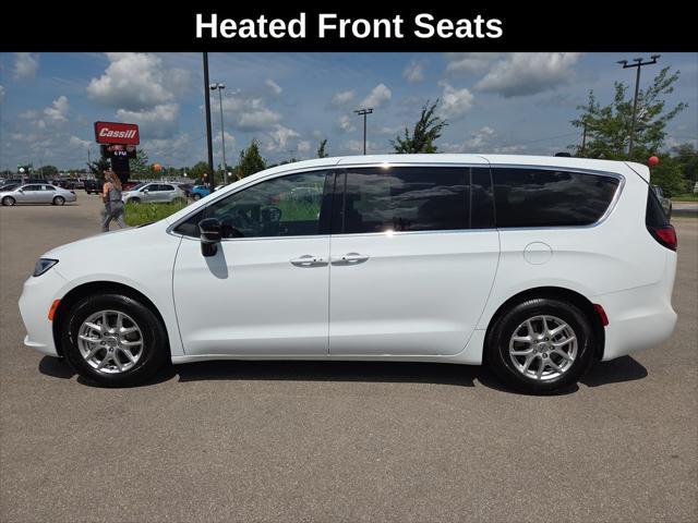used 2025 Chrysler Pacifica car, priced at $35,817