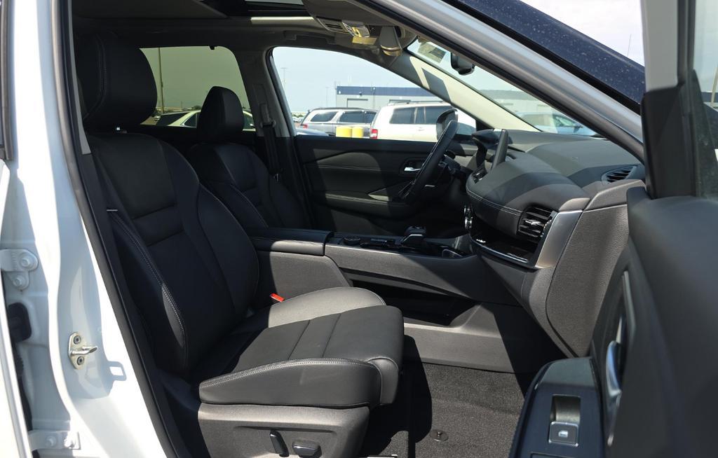 used 2024 Nissan Rogue car, priced at $29,331