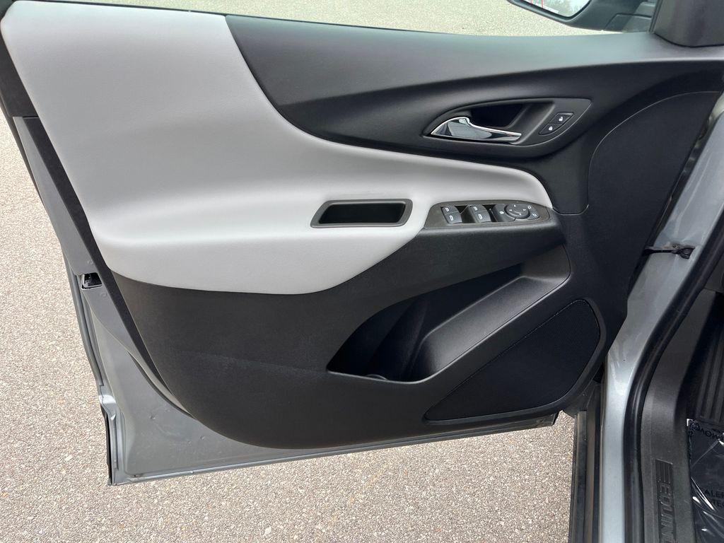 used 2023 Chevrolet Equinox car, priced at $20,627