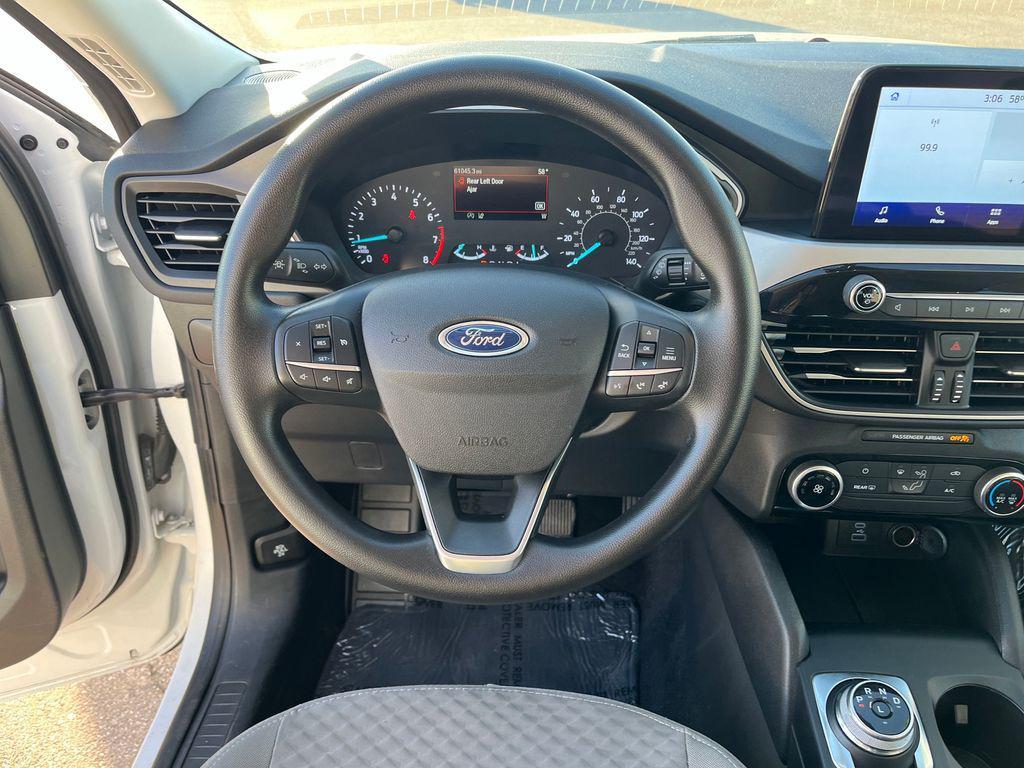 used 2022 Ford Escape car, priced at $19,244