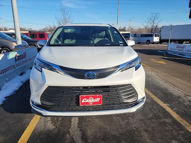 used 2022 Toyota Sienna car, priced at $47,997