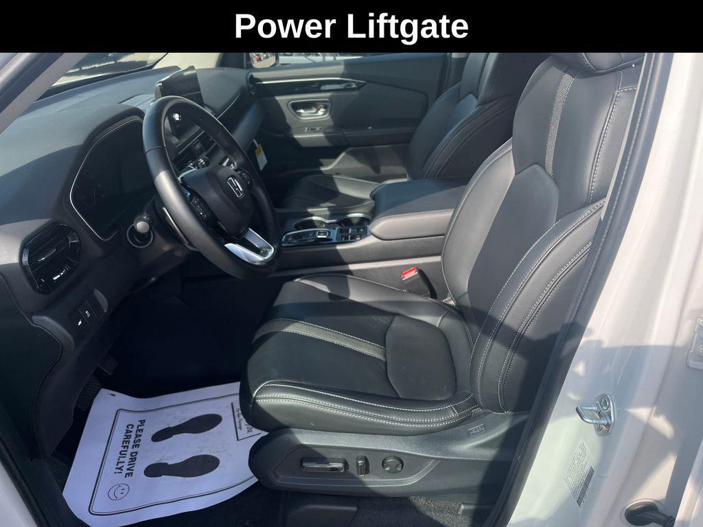 used 2023 Honda Pilot car, priced at $42,047