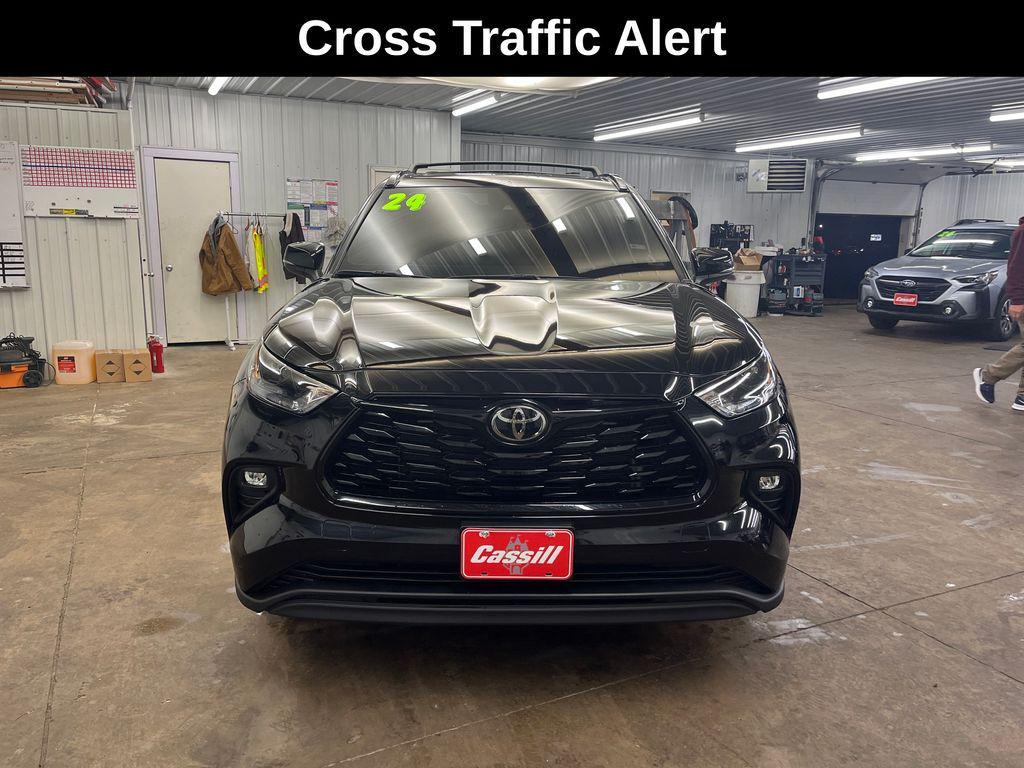 used 2024 Toyota Highlander car, priced at $39,971