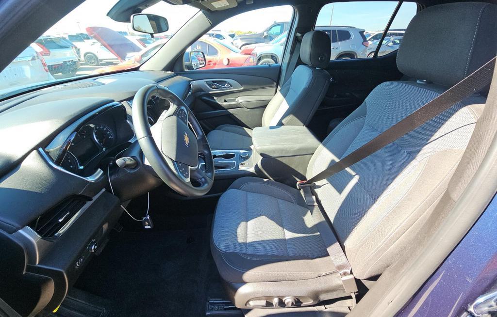 used 2023 Chevrolet Traverse car, priced at $30,991