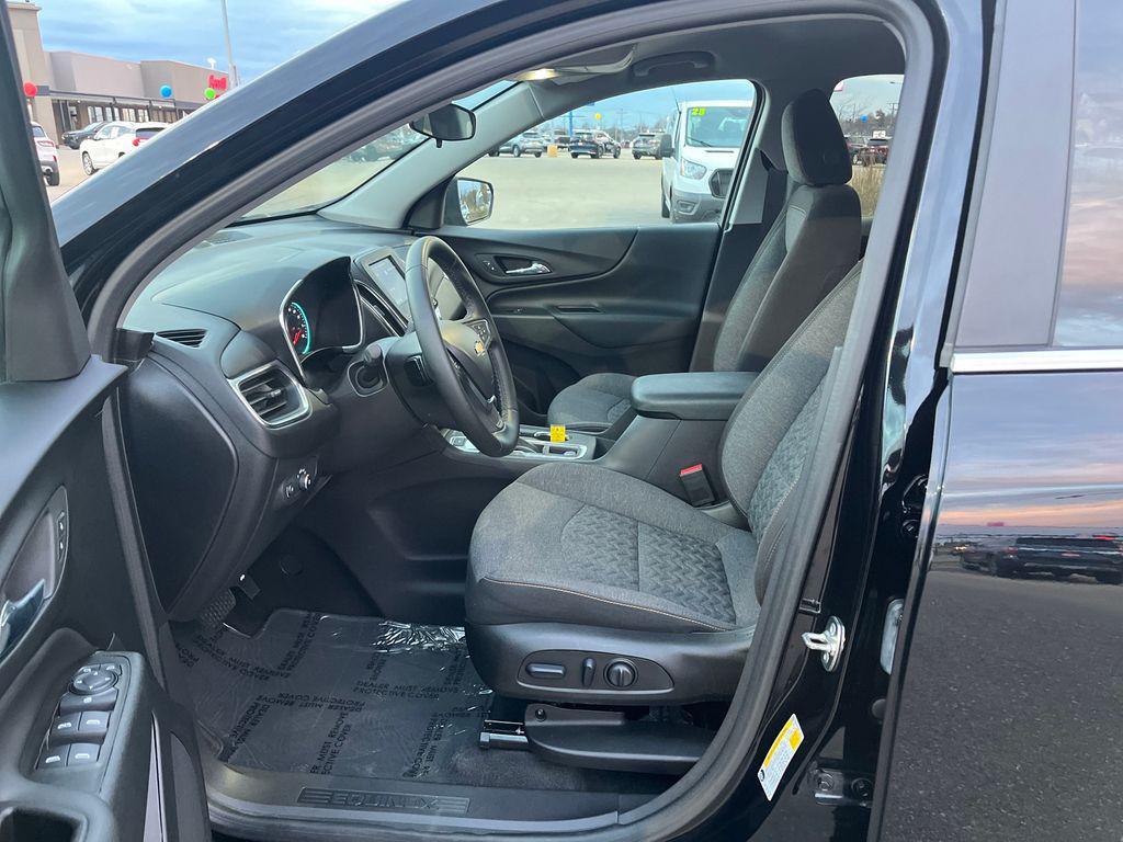 used 2024 Chevrolet Equinox car, priced at $24,963