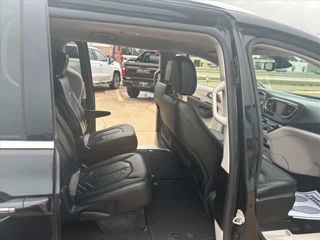 used 2019 Chrysler Pacifica car, priced at $14,875