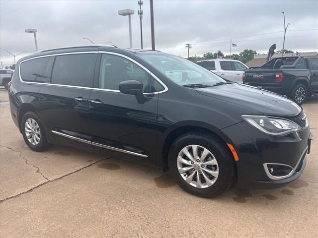 used 2019 Chrysler Pacifica car, priced at $14,875