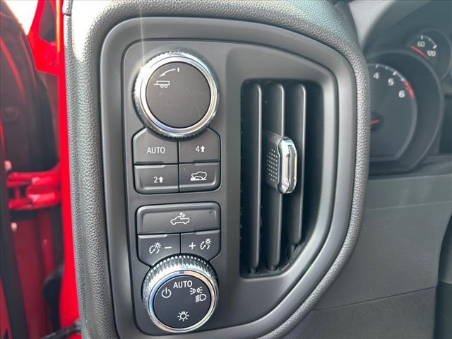 new 2025 GMC Sierra 1500 car, priced at $50,400