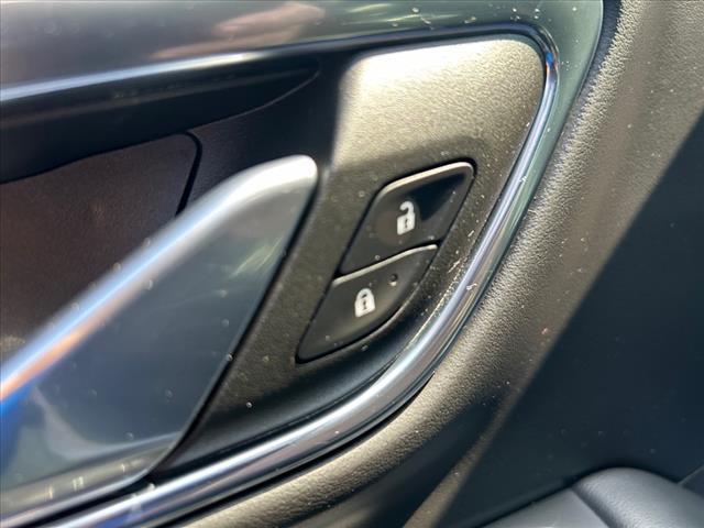 used 2023 GMC Yukon car, priced at $49,975