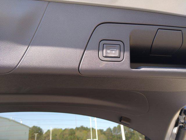 new 2025 Buick Envision car, priced at $41,235