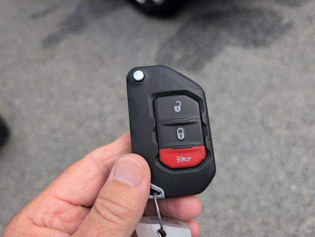 used 2023 Jeep Gladiator car, priced at $38,490