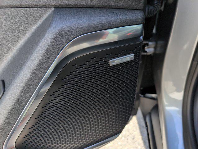 used 2025 GMC Acadia car, priced at $35,490