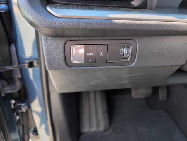 used 2025 Chevrolet Traverse car, priced at $35,990