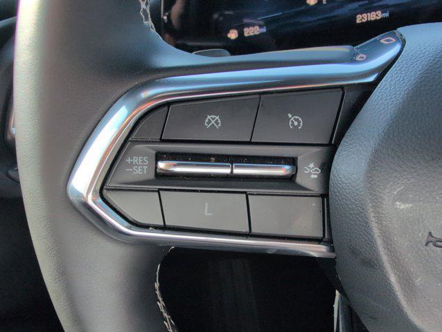 used 2025 Chevrolet Traverse car, priced at $35,990