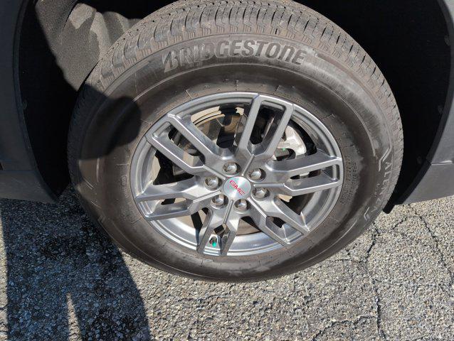 used 2025 GMC Acadia car, priced at $35,490