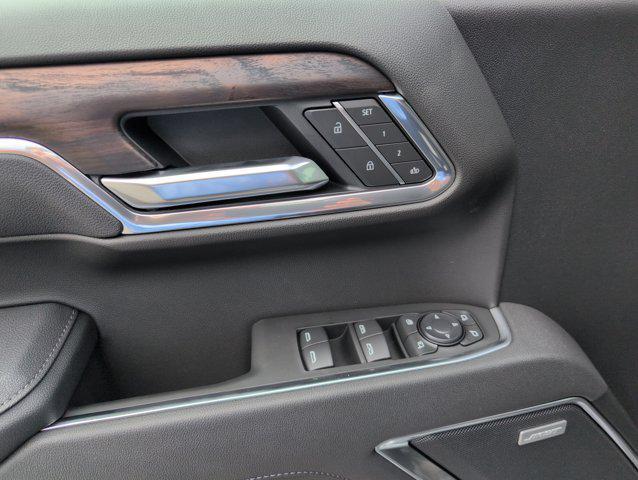 new 2025 GMC Sierra 1500 car, priced at $67,640