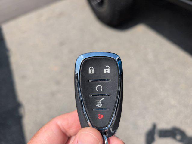 used 2023 Chevrolet Equinox car, priced at $23,990