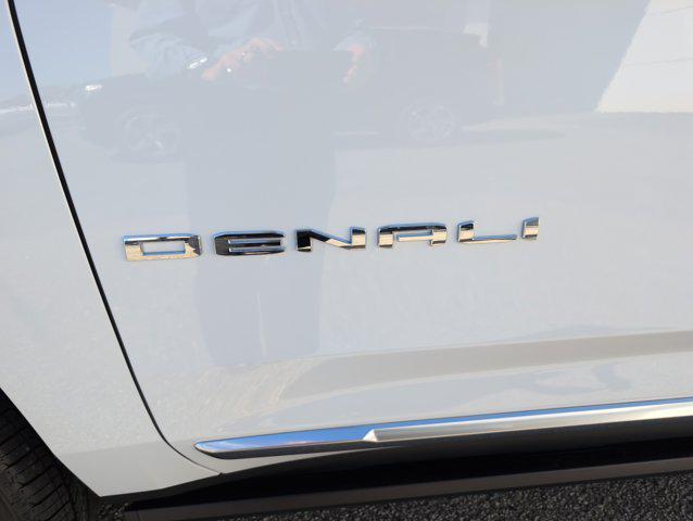 new 2026 GMC Yukon XL car, priced at $98,040