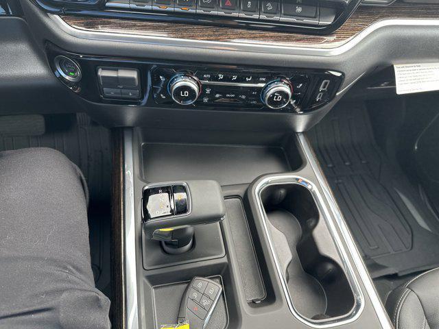 new 2025 GMC Sierra 1500 car, priced at $58,980