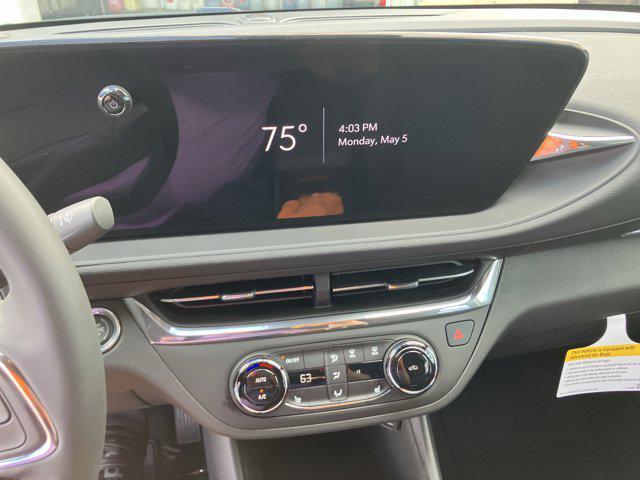 new 2025 Buick Envista car, priced at $26,535