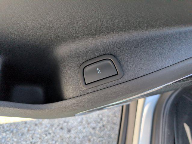 new 2025 GMC Acadia car, priced at $43,030
