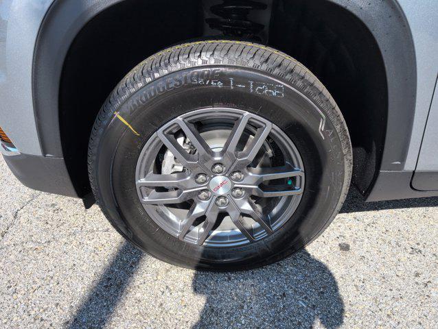 new 2025 GMC Acadia car, priced at $43,030