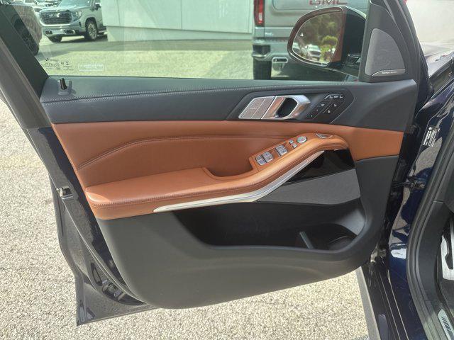 used 2022 BMW X7 car, priced at $54,990