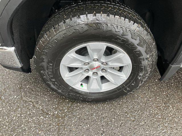 new 2025 GMC Sierra 1500 car, priced at $40,420