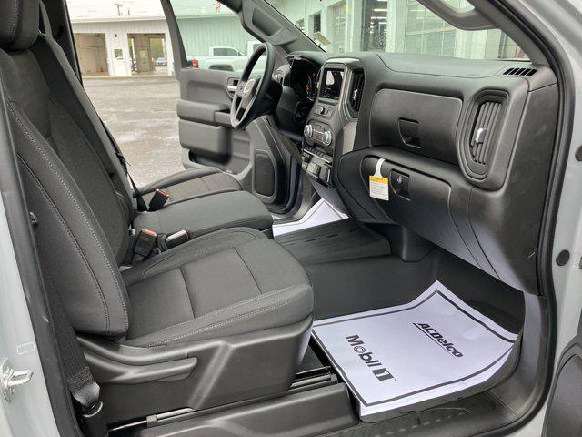 new 2025 GMC Sierra 1500 car, priced at $40,420