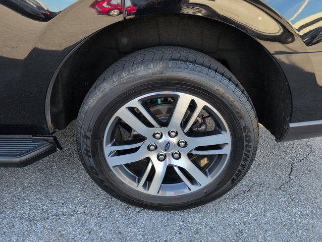 used 2024 Ford Expedition car, priced at $49,990