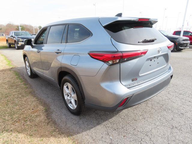 used 2023 Toyota Highlander car, priced at $32,990