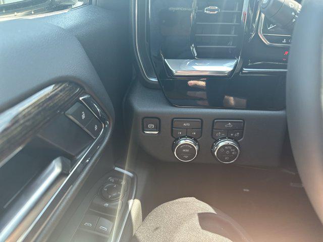 new 2025 GMC Sierra 1500 car, priced at $53,730