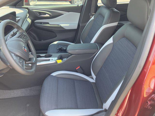 new 2025 Buick Envista car, priced at $25,680