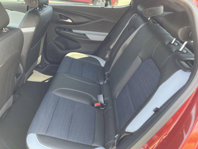 new 2025 Buick Envista car, priced at $25,680